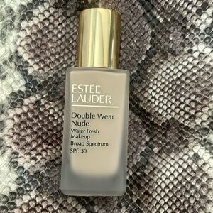 Estée Lauder Double Wear Nude Foundation